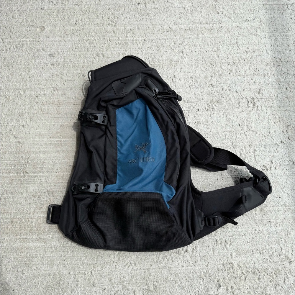 Arc’teryx 2003 Blue Quiver Side Bag
